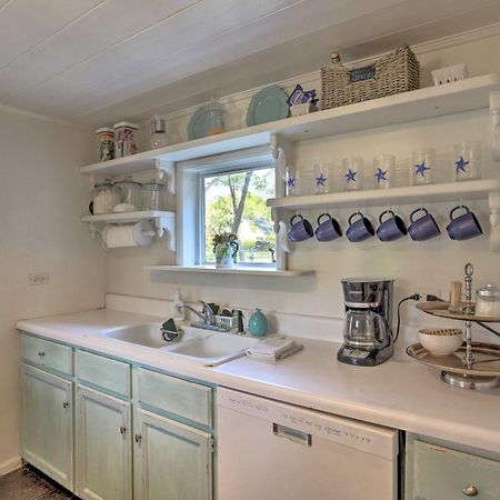 Coastal, Walkable Home In Historic Southport! Exterior foto